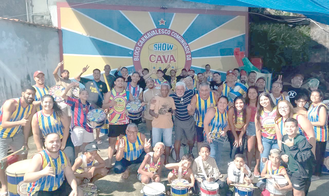 Comunidade da Cava se prepara para o Carnaval 2026
