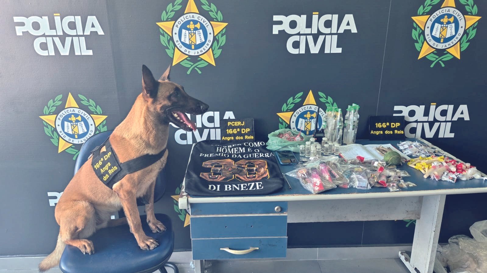 Ação policial com a cadela Kira apreende “kit maconheiro” e menor infrator do CV