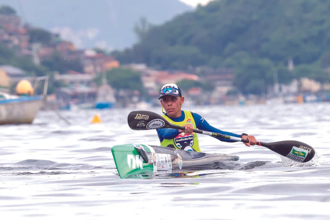 Canoísta de Angra foi 1º lugar no Desafio das Ilhas em Niterói