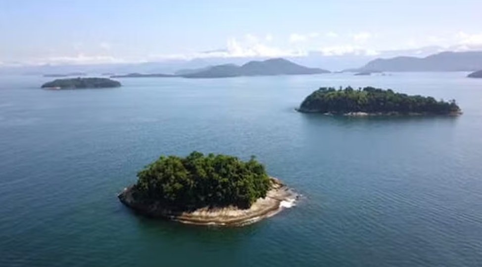 Último ato de Castro revoga proteção ambiental e ameaça paraísos Fluminenses