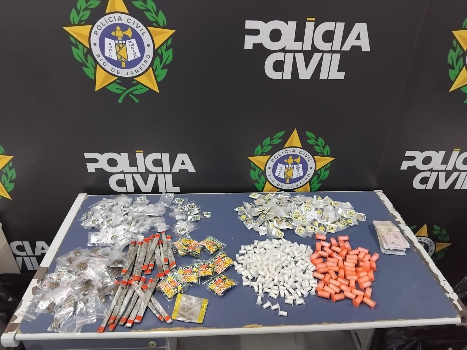 Jovem de 20 anos é presa por tráfico no Promorar