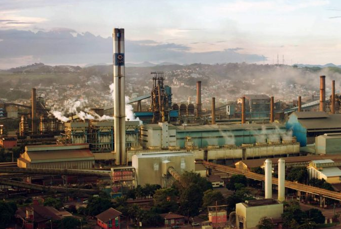 Indústria fluminense impulsiona economia nacional com crescimento robusto de 7,4% em março