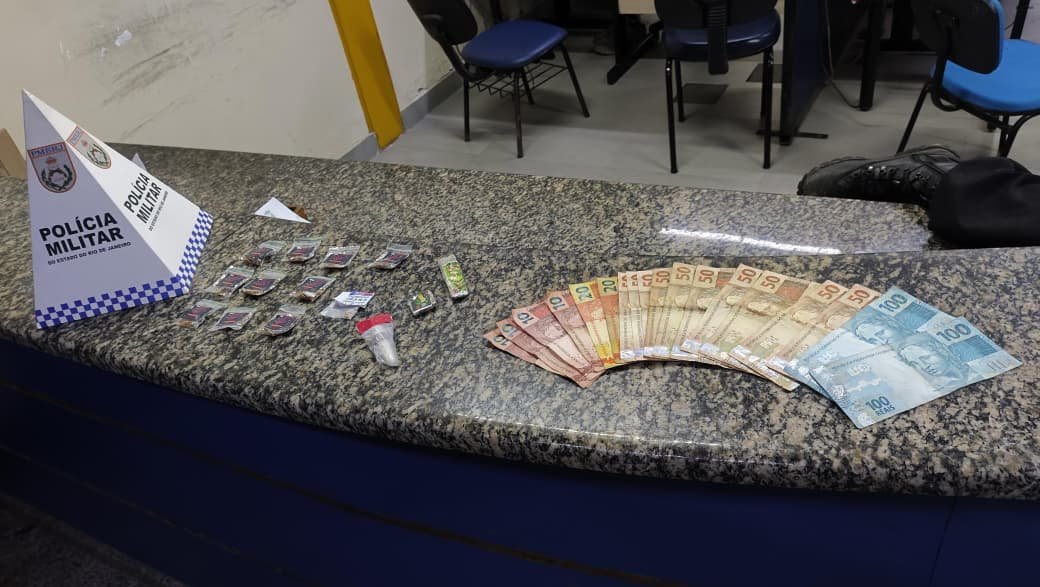 Casal é alvo de operação da PM por tráfico de drogas em Conceição de Jacareí