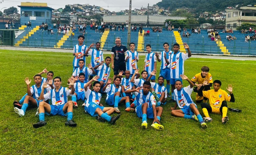 Times Sub-14 e Sub-13 do Angra vencem no Torneio Élio Campos