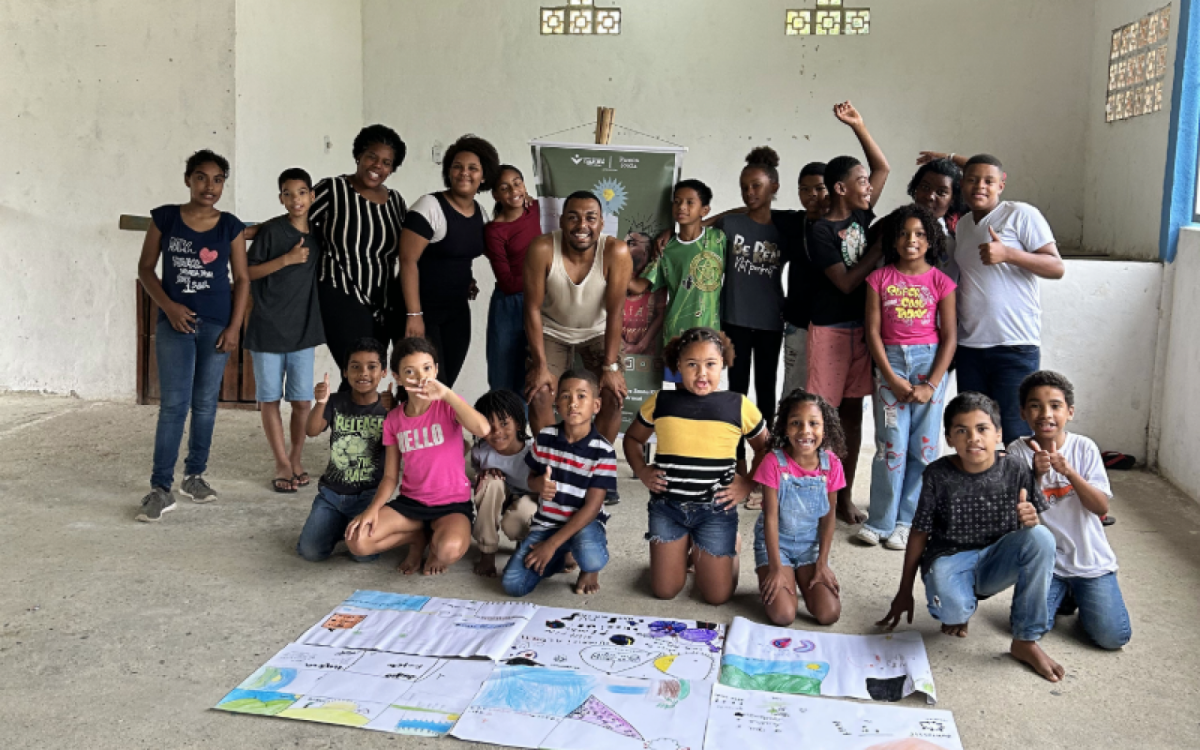 Teatro renova tradições e identidade no Quilombo Santa Rita do Bracuí