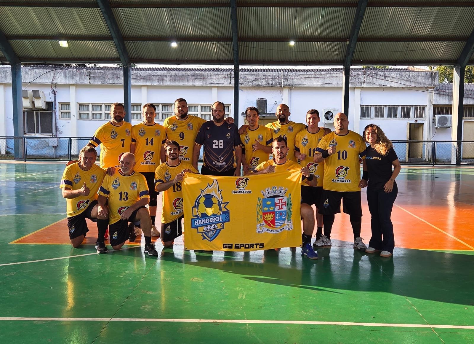 Times de handebol feminino e masculino de Angra estão semifinais do Campeonato da Liga Sul Fluminense