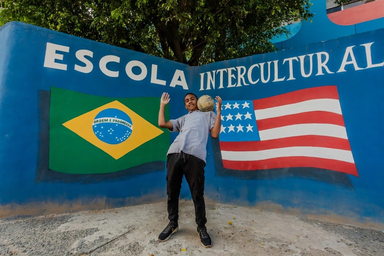 Copa do Mundo transforma escolas interculturais do Rio em festa de conhecimento