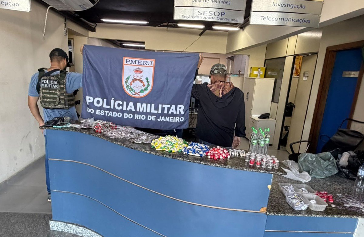 PM apreende mais de 3kg de drogas em Angra dos Reis