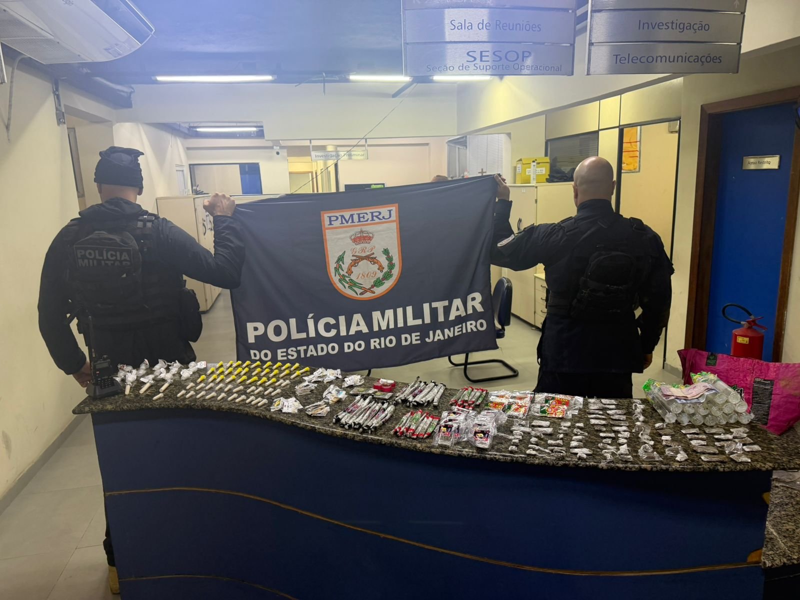 Serviço Reservado prende 2 e apreende drogas no Promorar