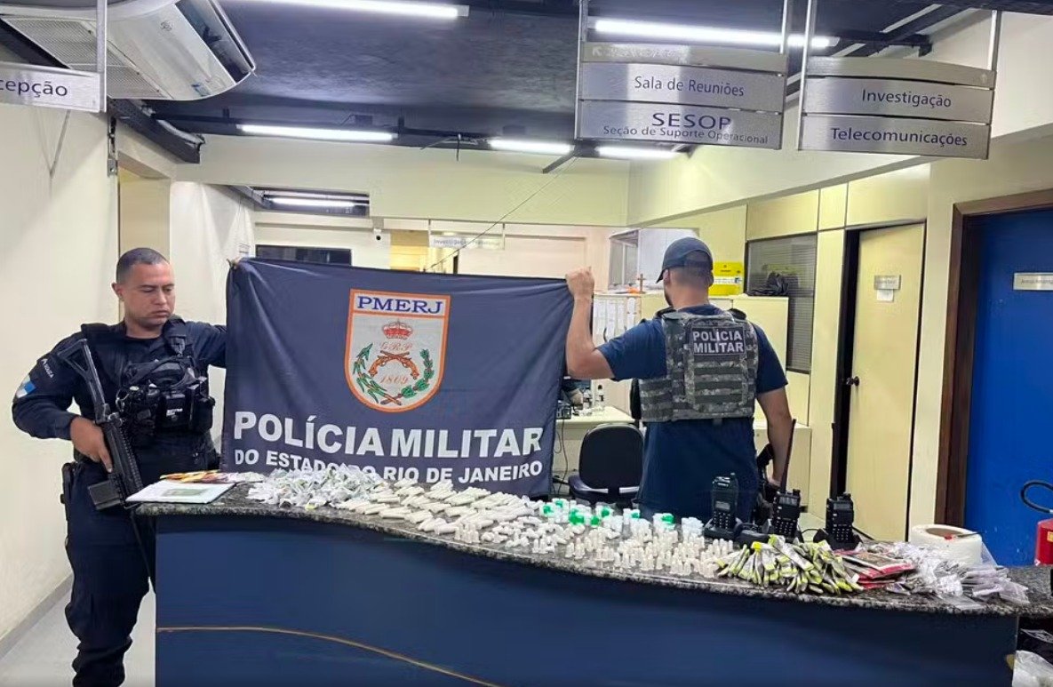 Dupla é presa por tráfico no Manguinho