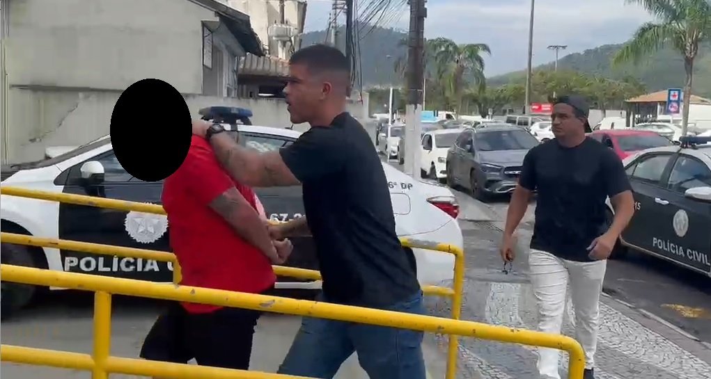 Polícia Civil prende homem com mandado por homicídio qualificado em Angra
