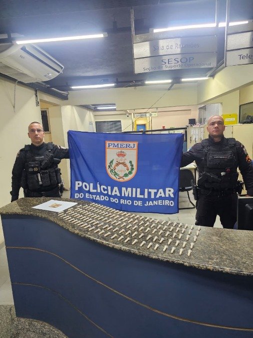 Adolescente de Barra Mansa é apreendido com 128 pinos de cocaína em Angra dos Reis