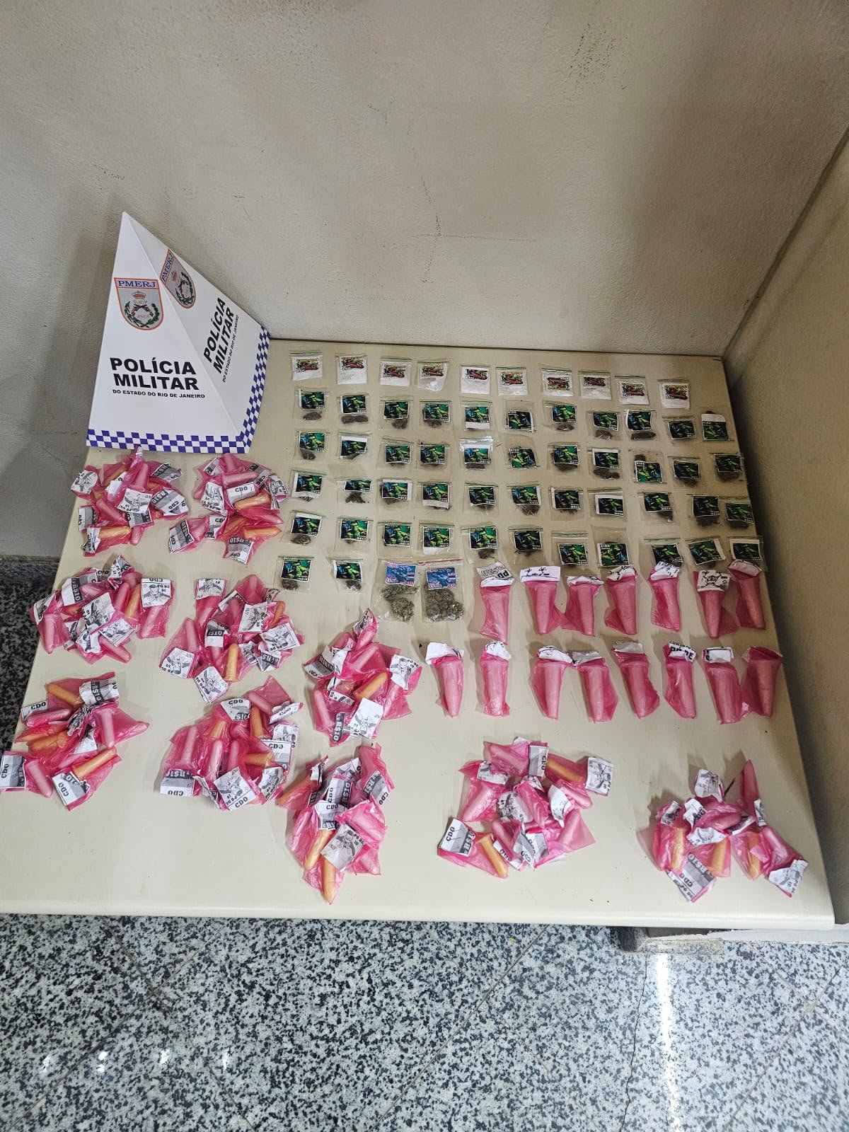 Traficante roda nas mãos da PM em Paraty