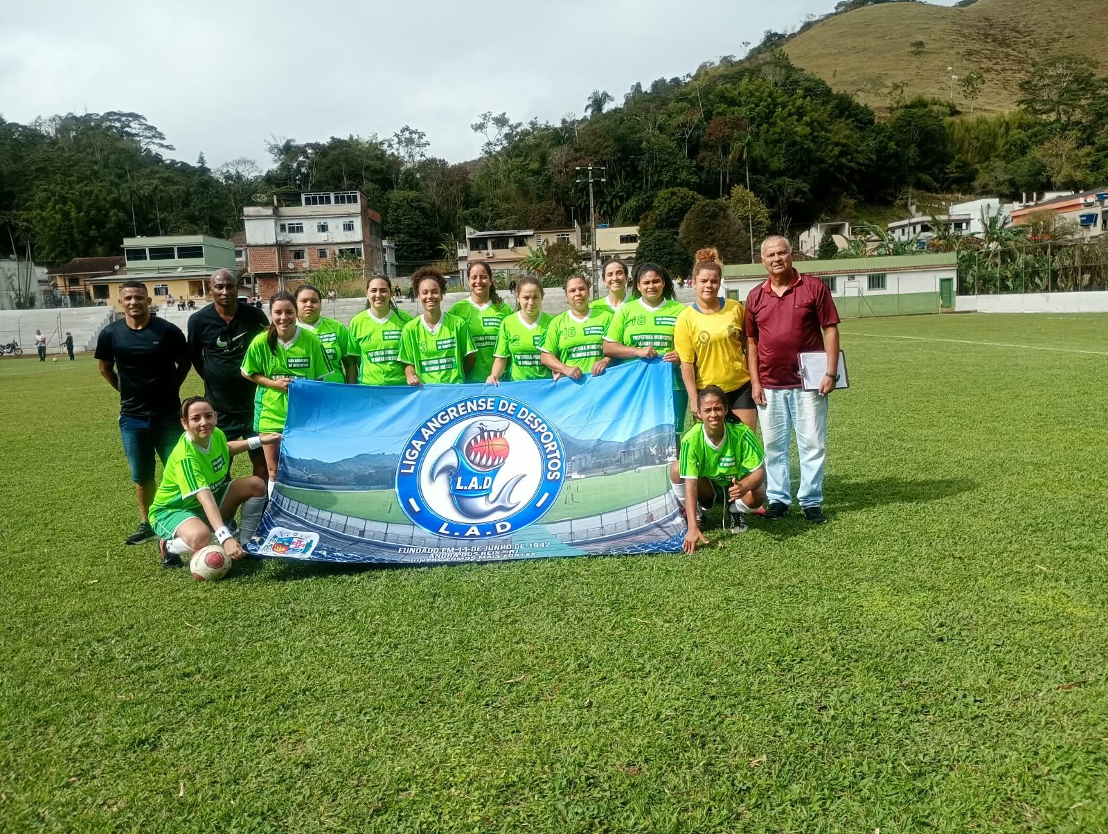 Time de Angra disputa Torneio Amador de Futebol Feminino da Costa Verde