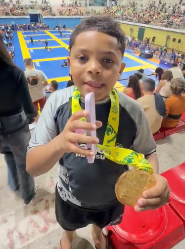 Mizael Almeida é campeão brasileiro de jiu-jitsu sem kimono