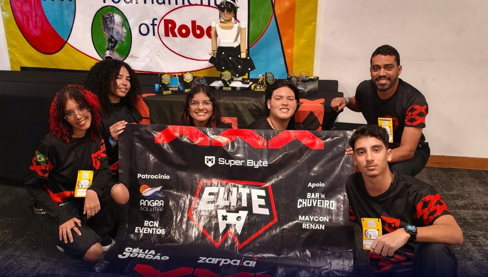 Equipe Super Byte Elite conquista cinco troféus em torneio internacional de robótica no Chile
