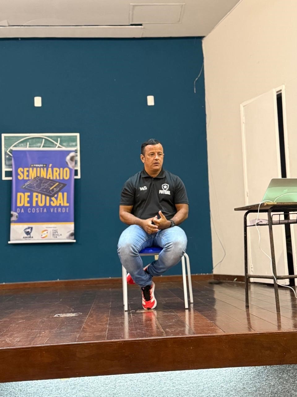 Palestra no Cea